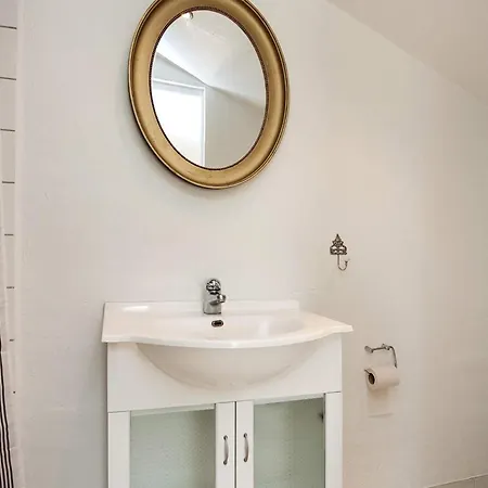 Luxury Retreat By Asbolholm - By Traum *